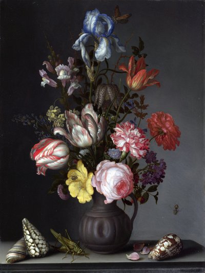 Blumen in einer Vase mit Muscheln und Insekten von Balthasar van der Ast